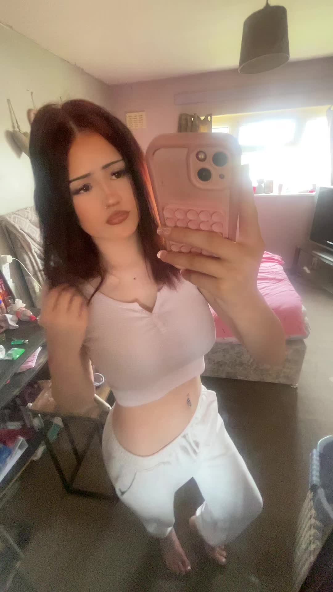 @𝐥𝐚𝐲𝐥𝐚💨
