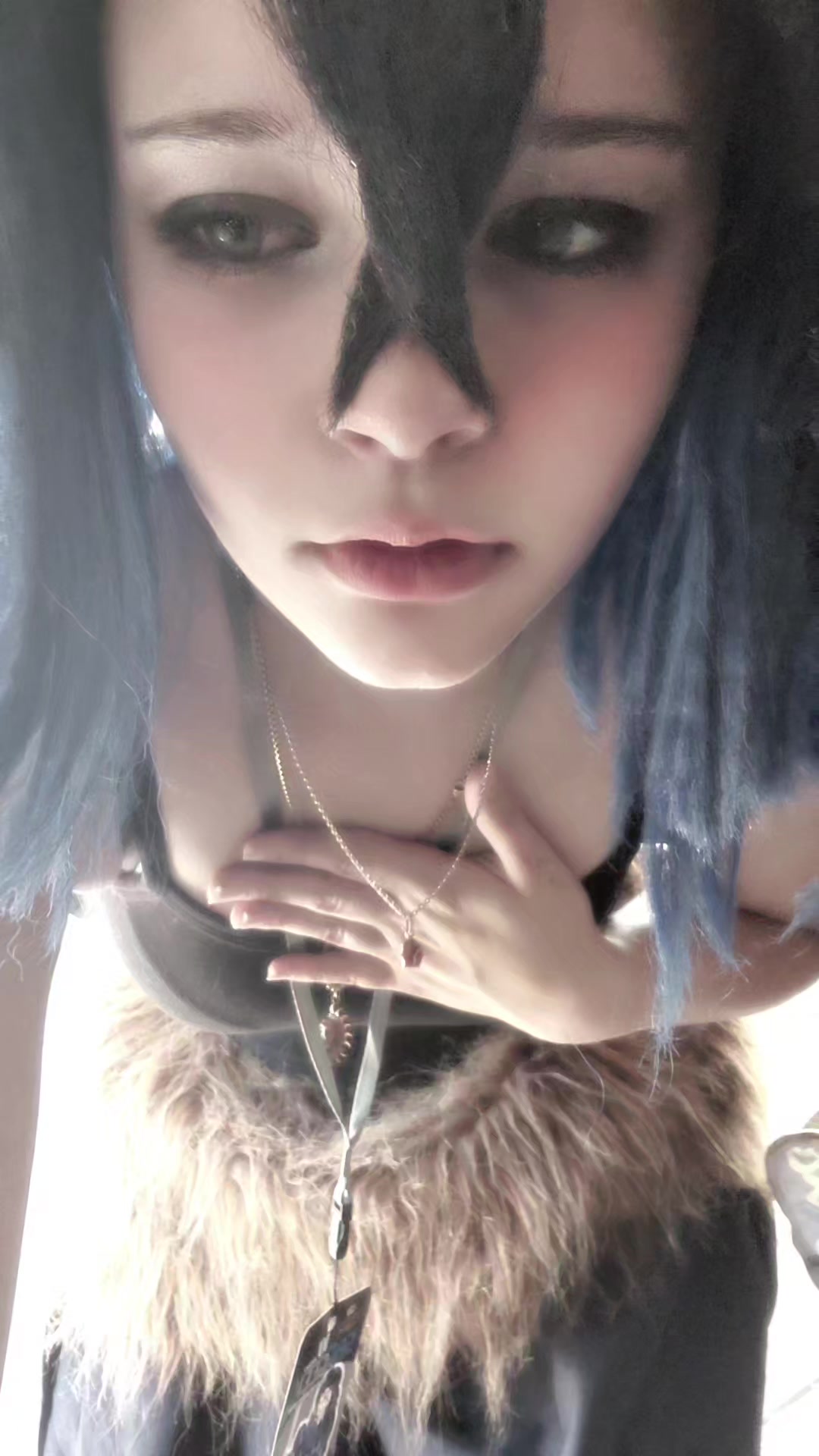 @єум&iota;*