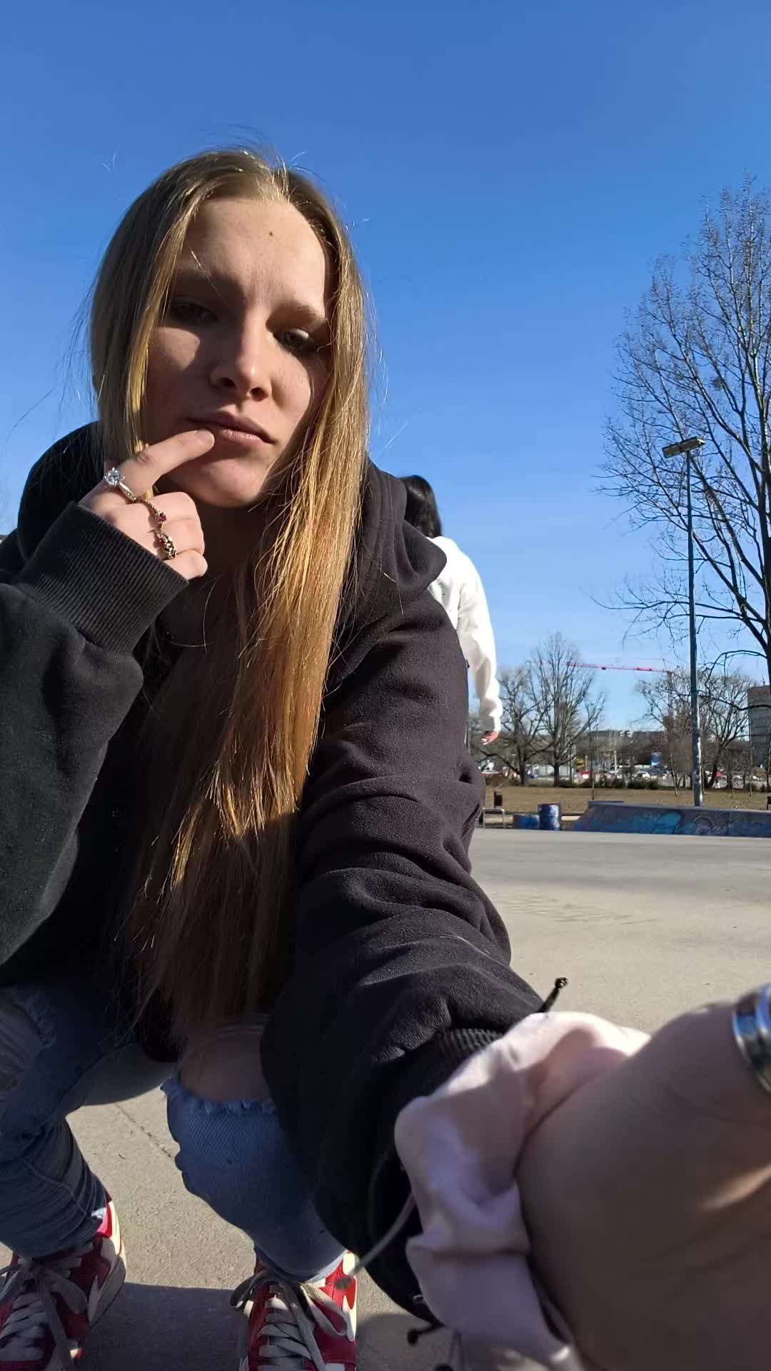 @BLONDI_81
