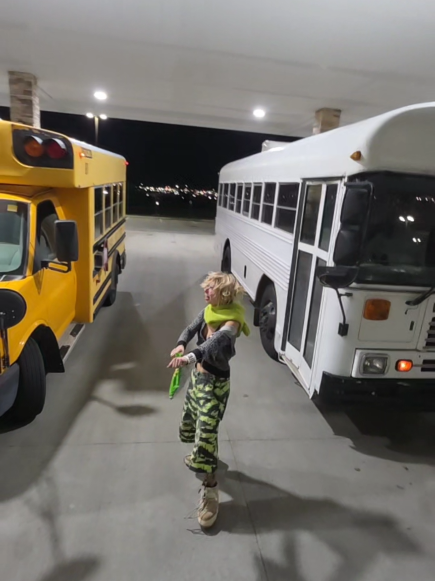 @BusandBunny