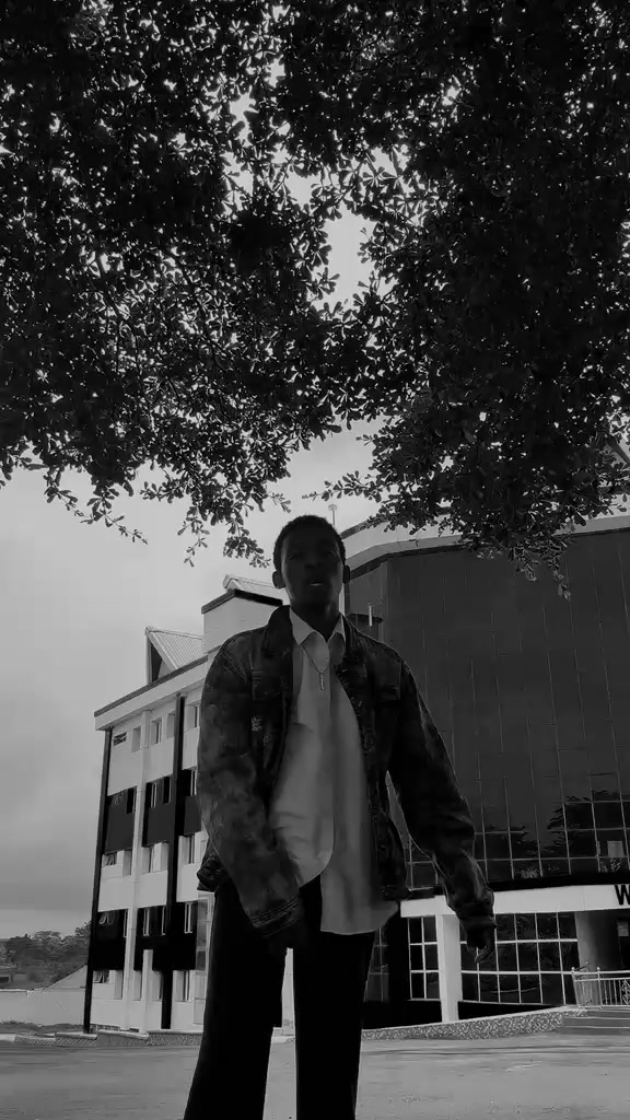 @Iyanuoluwa📷❤