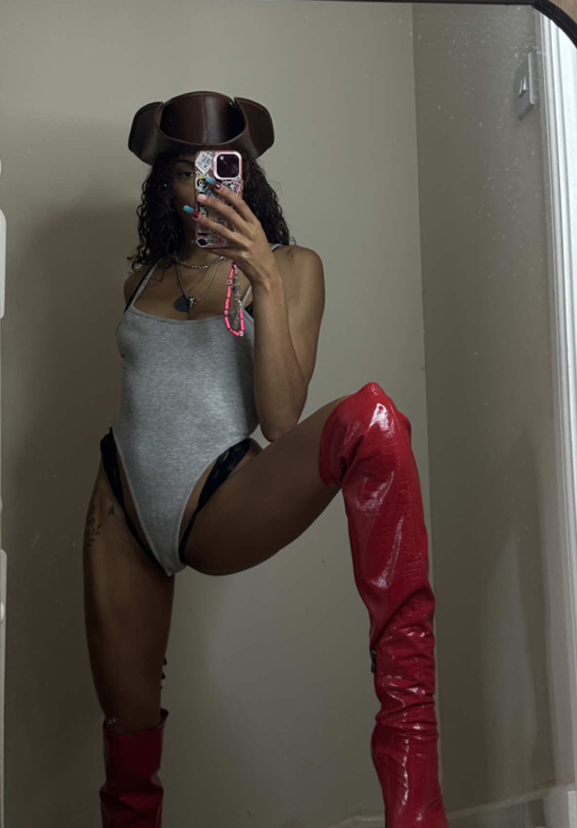 @skellydolly