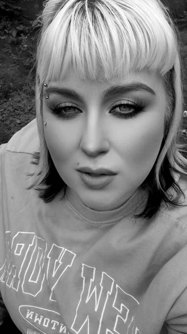@💕Nikkiqueenpositvity 🏳️🌈💕