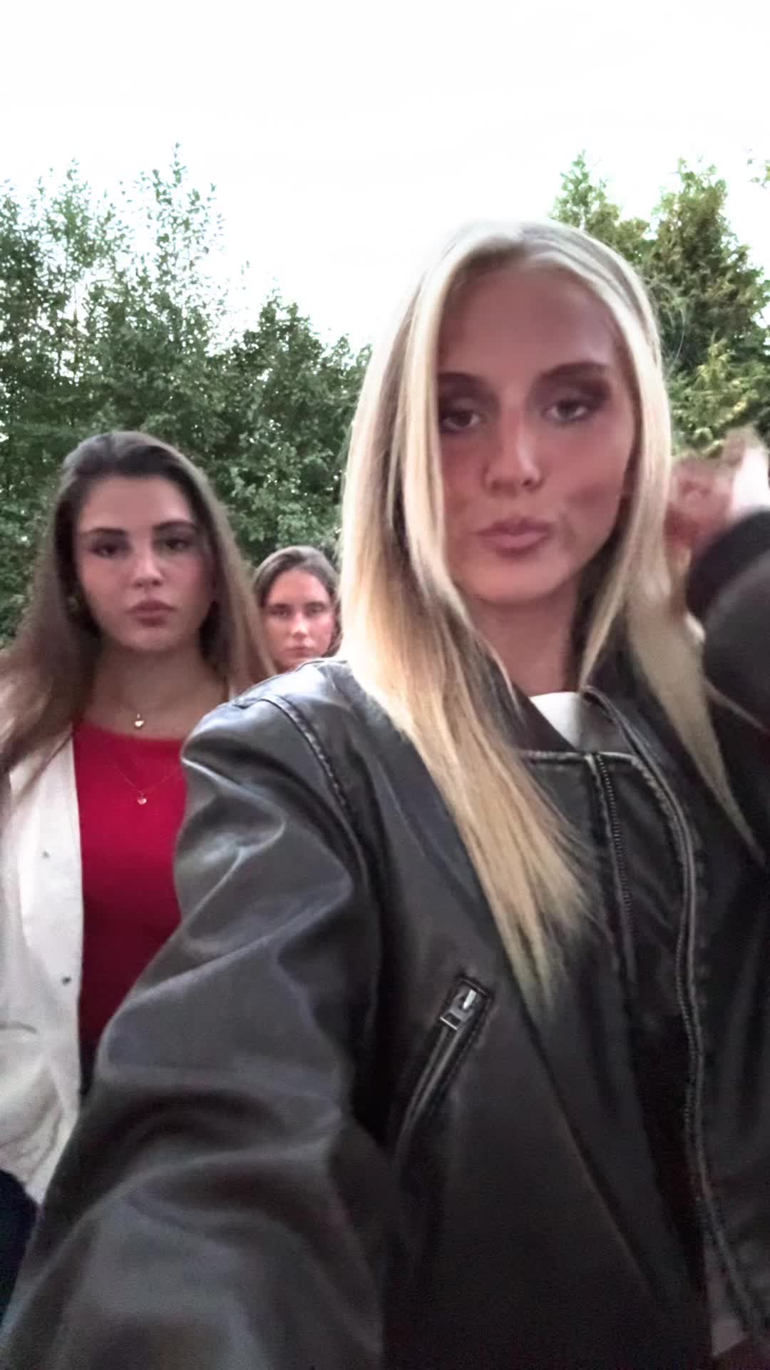 @Dixie Knutsson