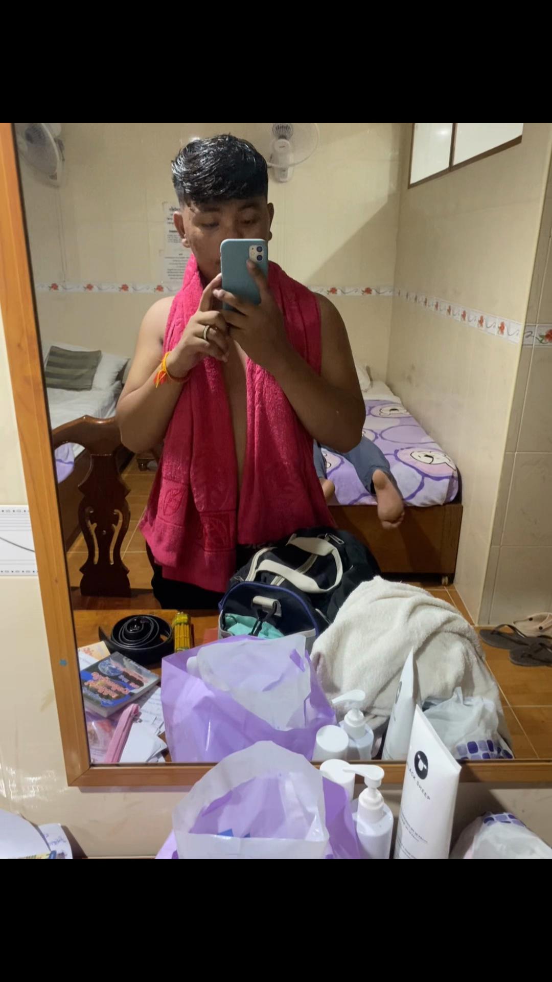 @សុឡាត់ ក្បាល់ខូច🙄