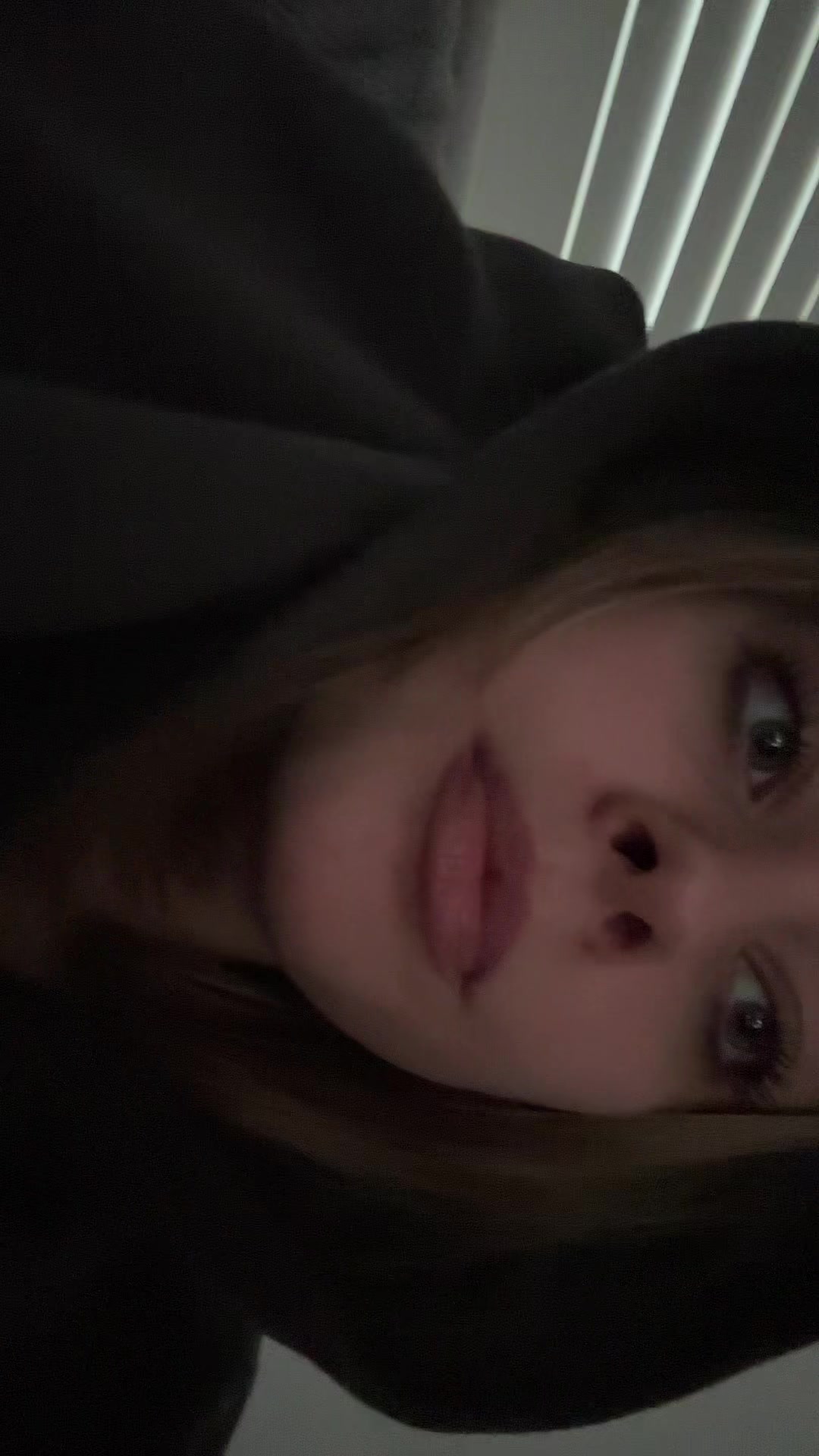 @𝐋𝐈𝐕 🪼
