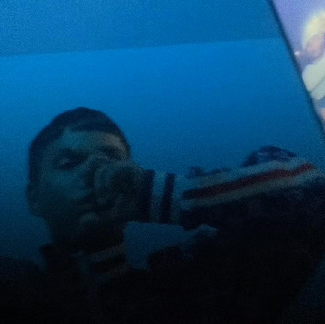 @𝟦𝓇𝓀