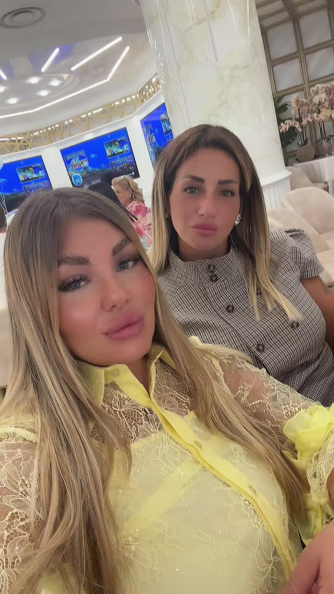 @Titty&Antonio👩❤️💋👨🩷💙