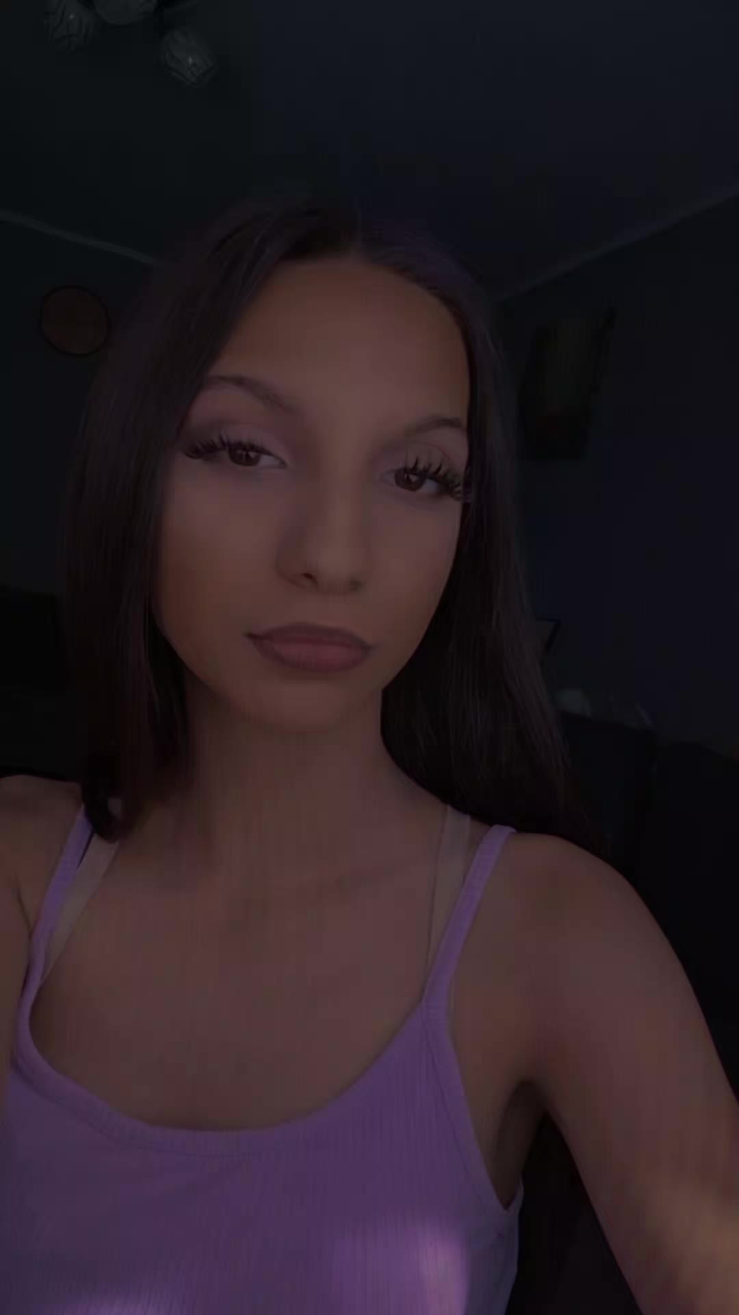 @lavyy💜