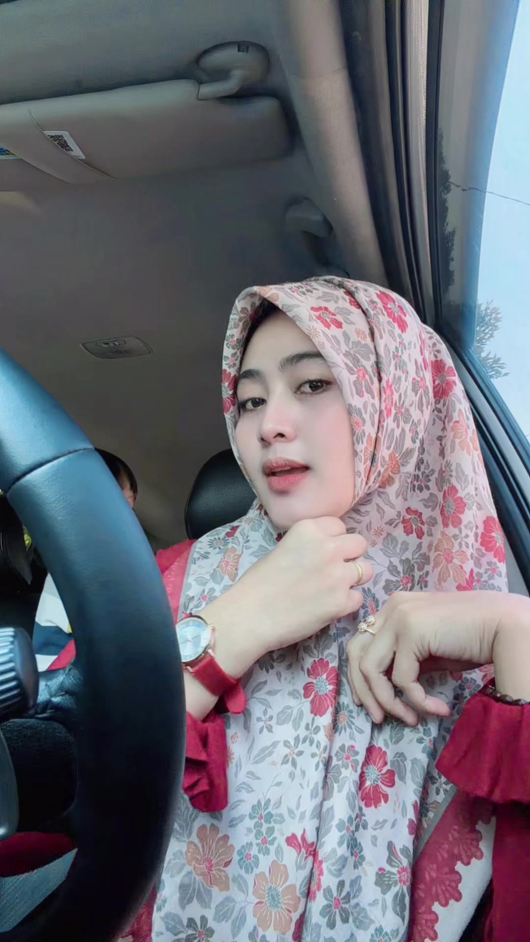 @Hajah_S