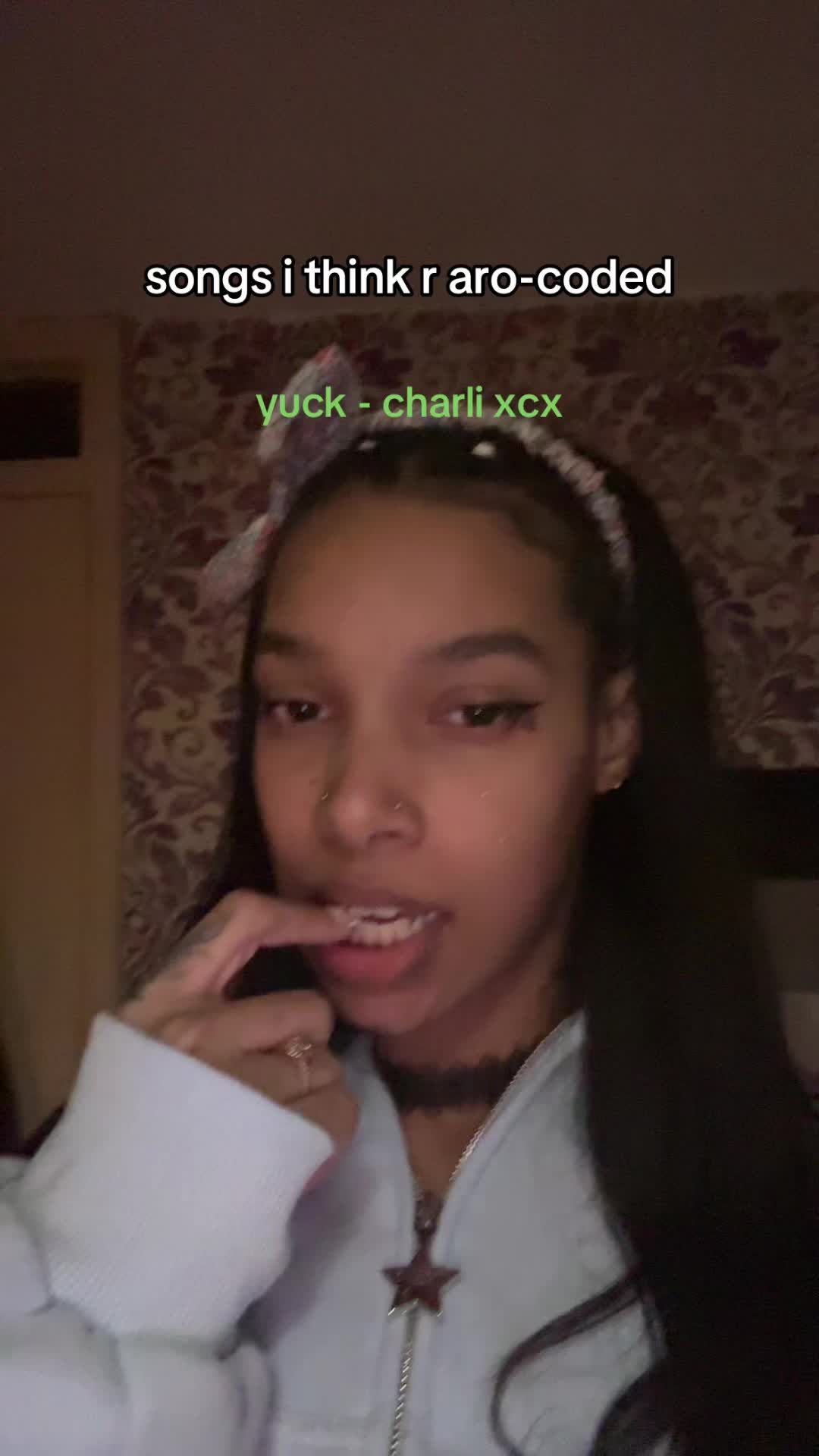 @asexualbarbie