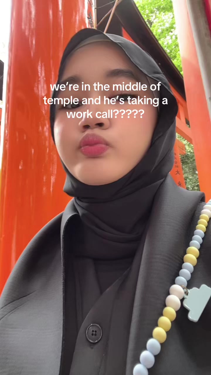 @<3