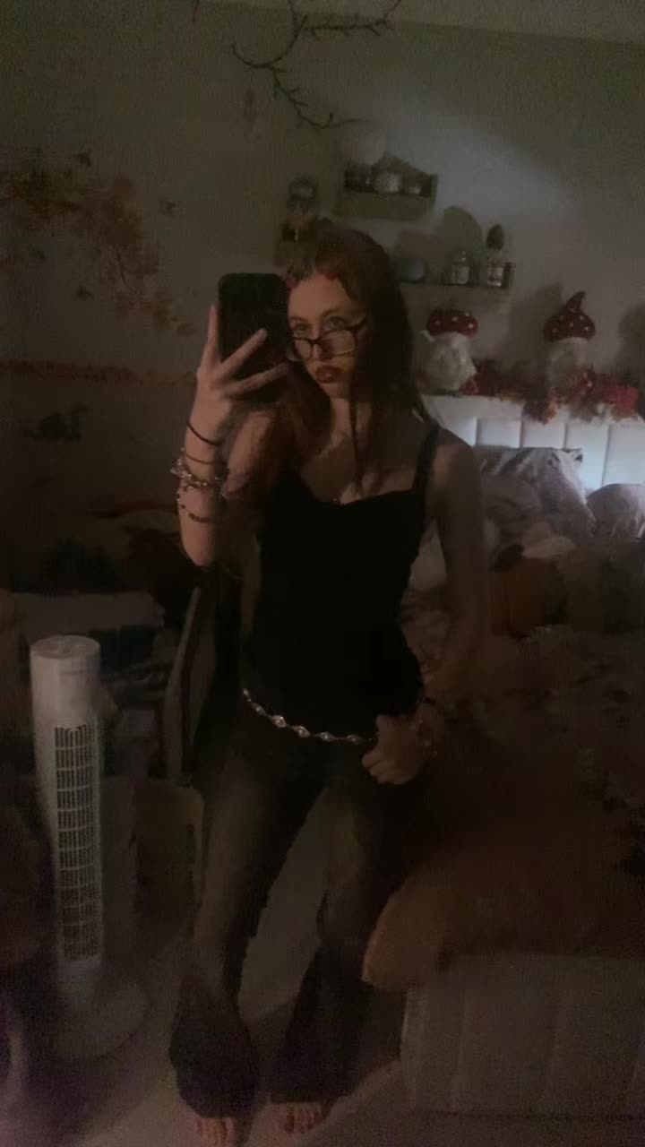 @sums 🧛♀️
