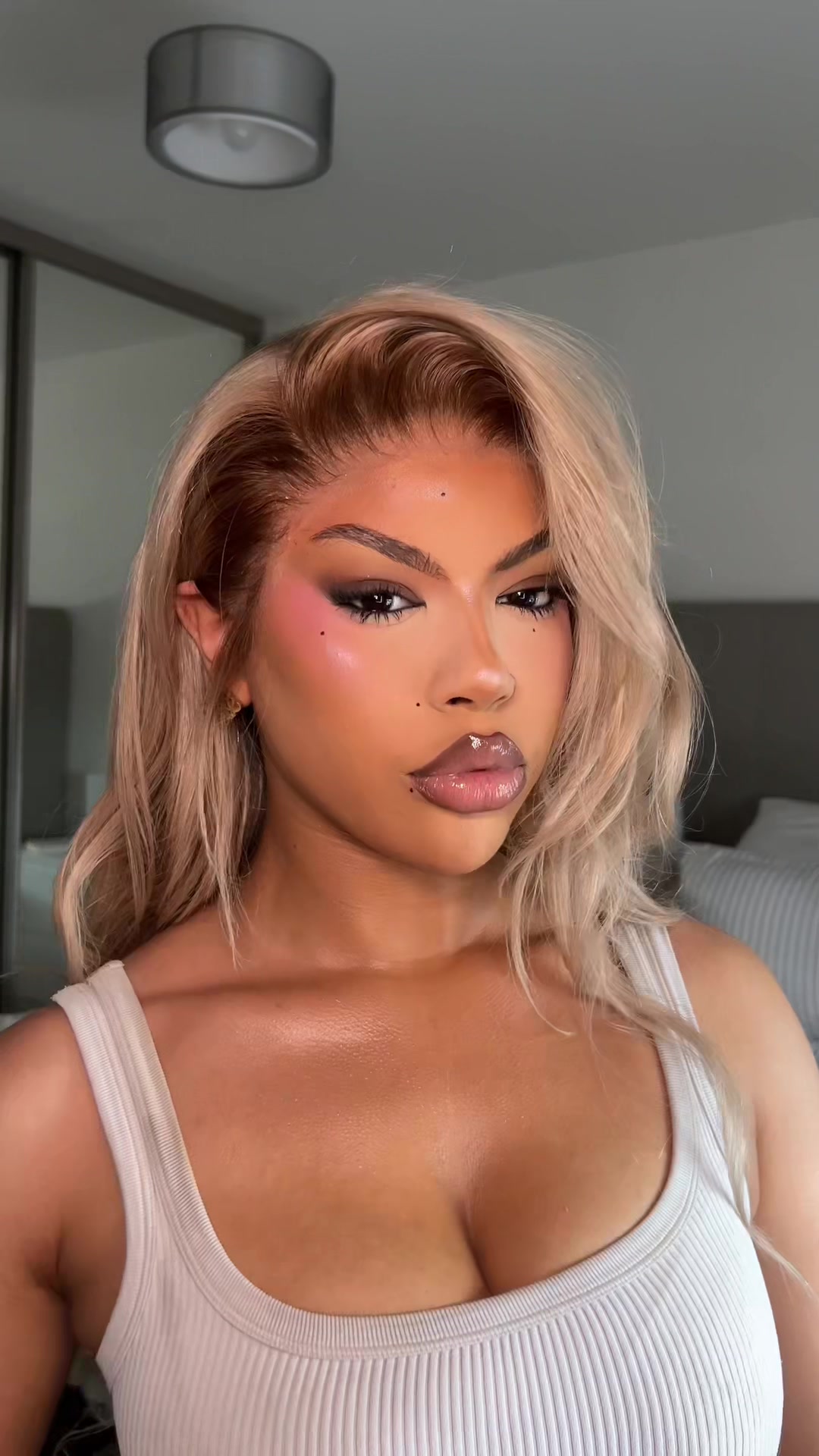 @inezblanchettee