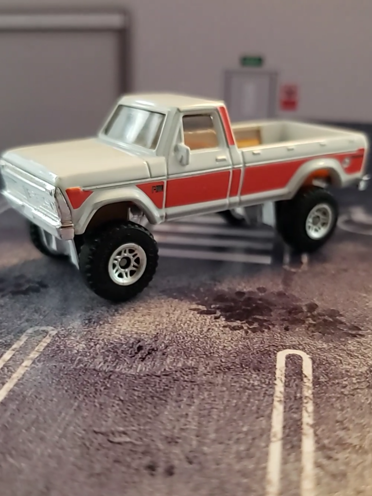 @CORONA TOYS