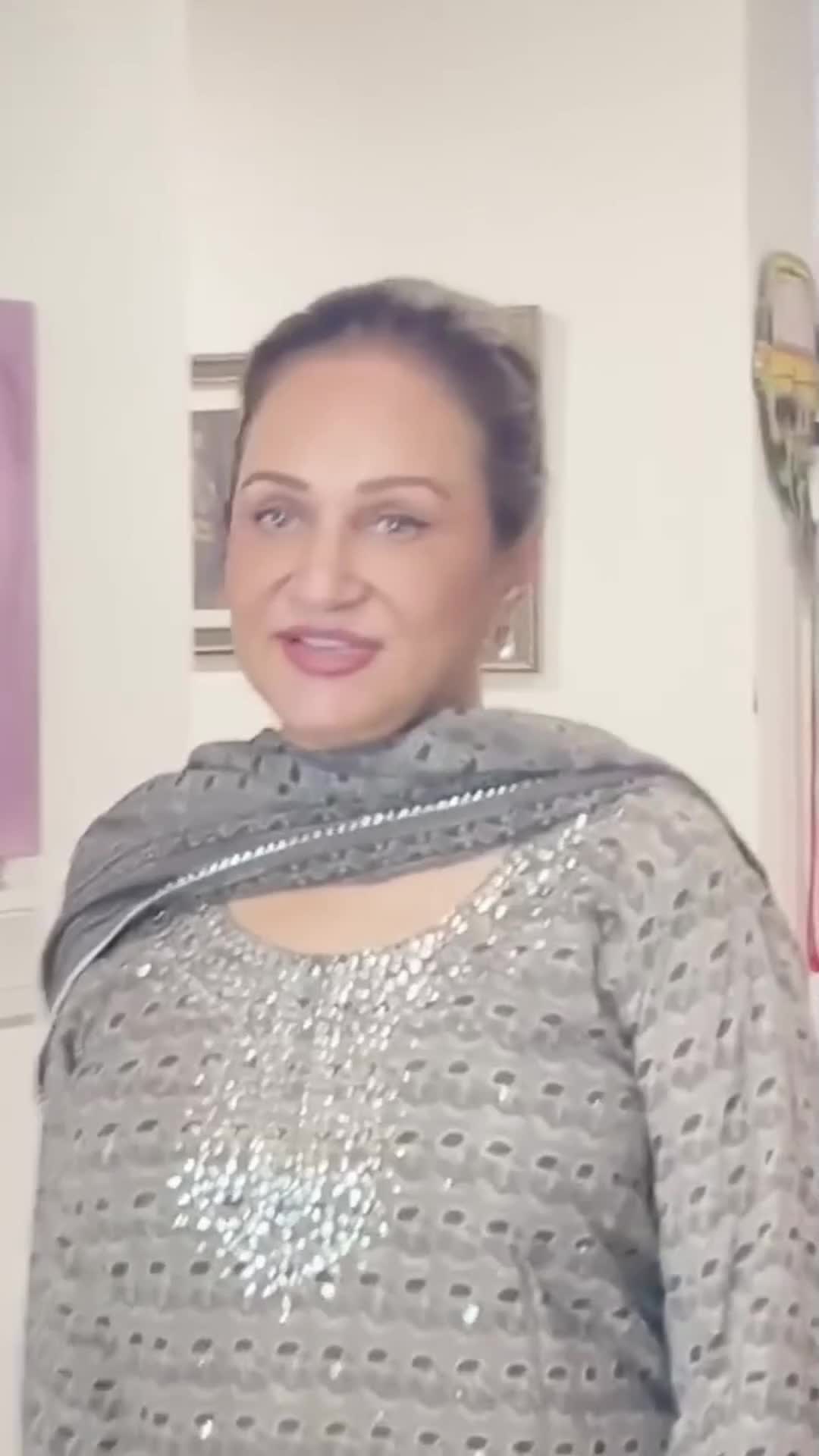 @Bushra.ansari.official