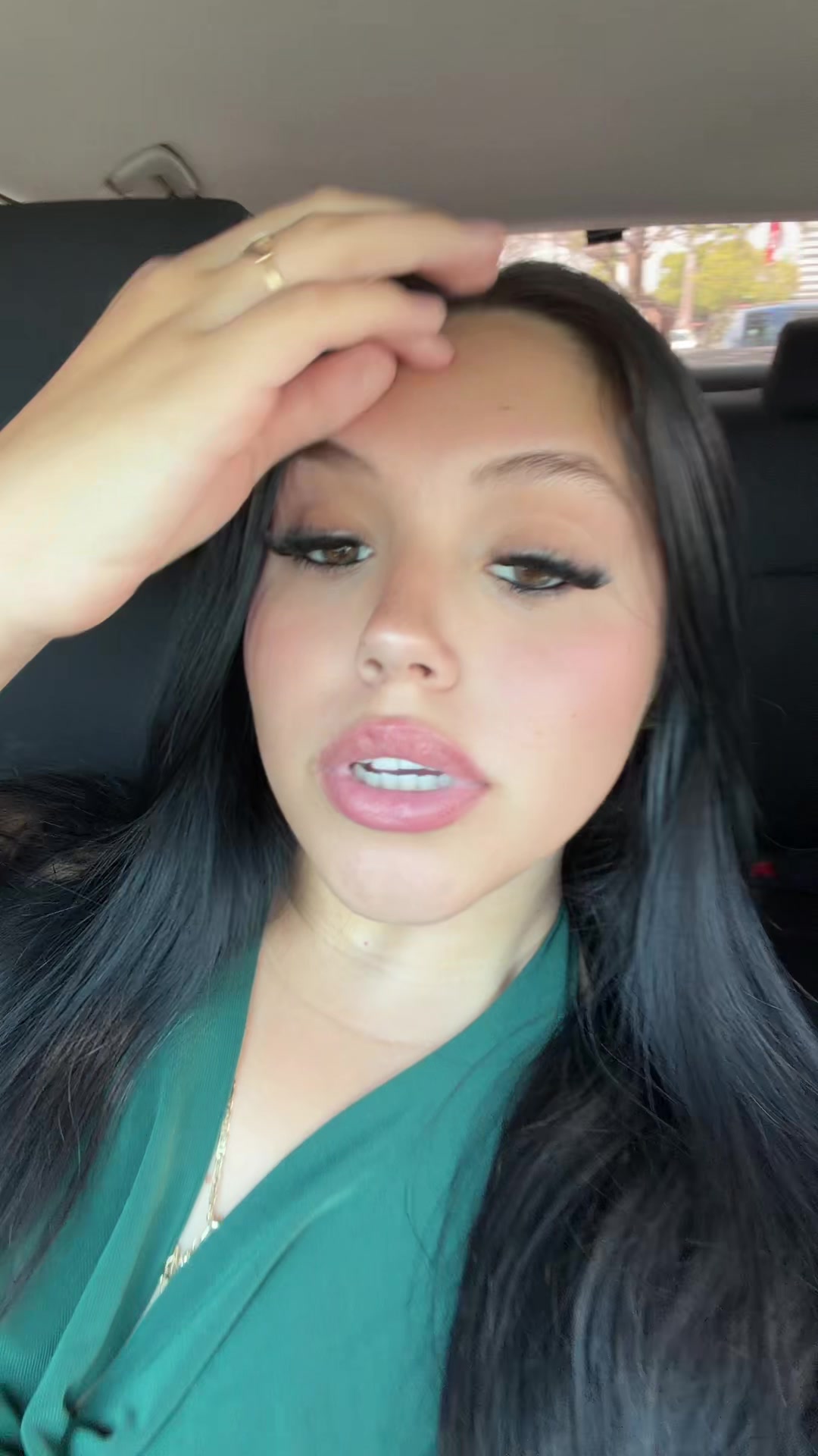 @Stephanie🖤