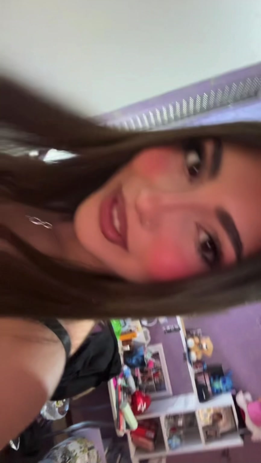 @nicole