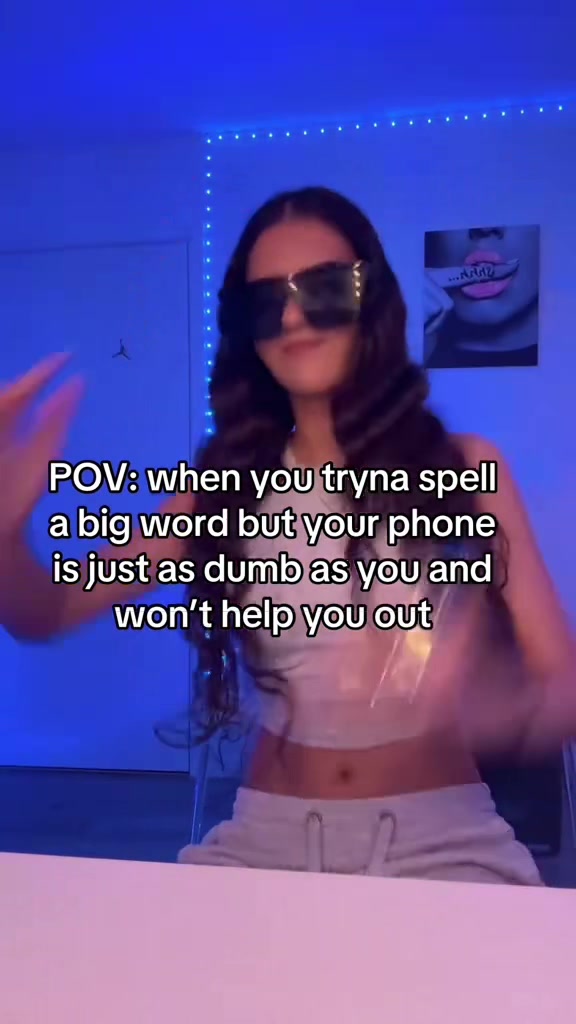 @👠