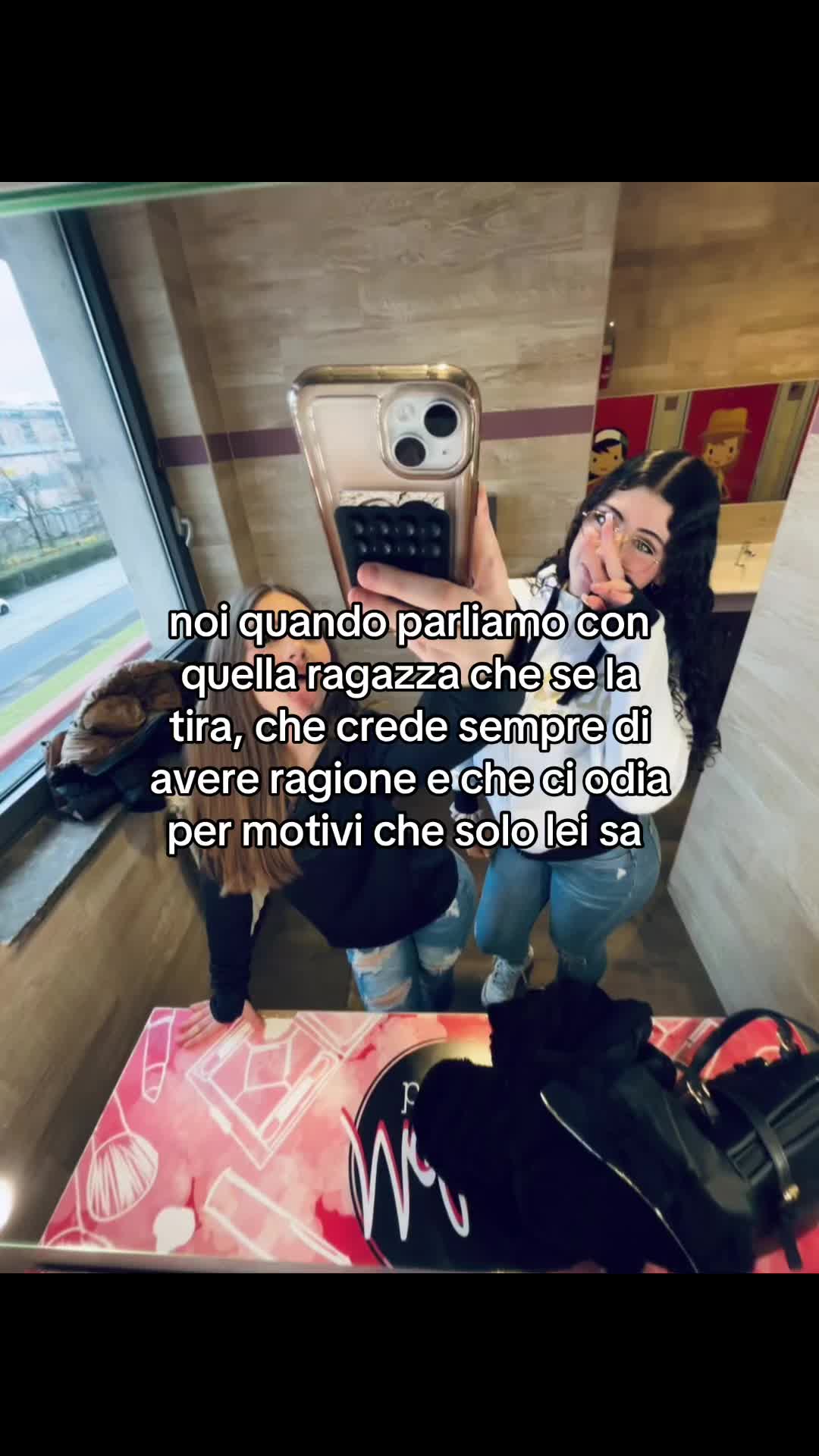 @👸🏻👸🏼