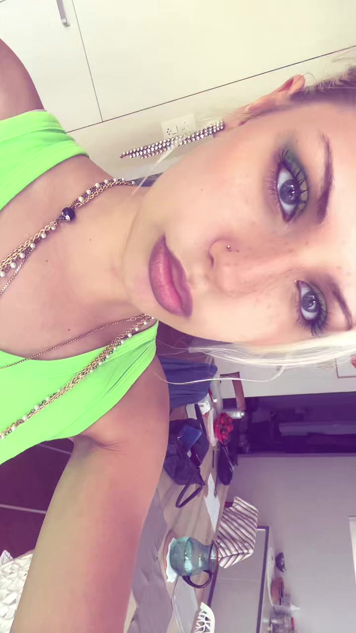 @J&ugrave;li-amelie