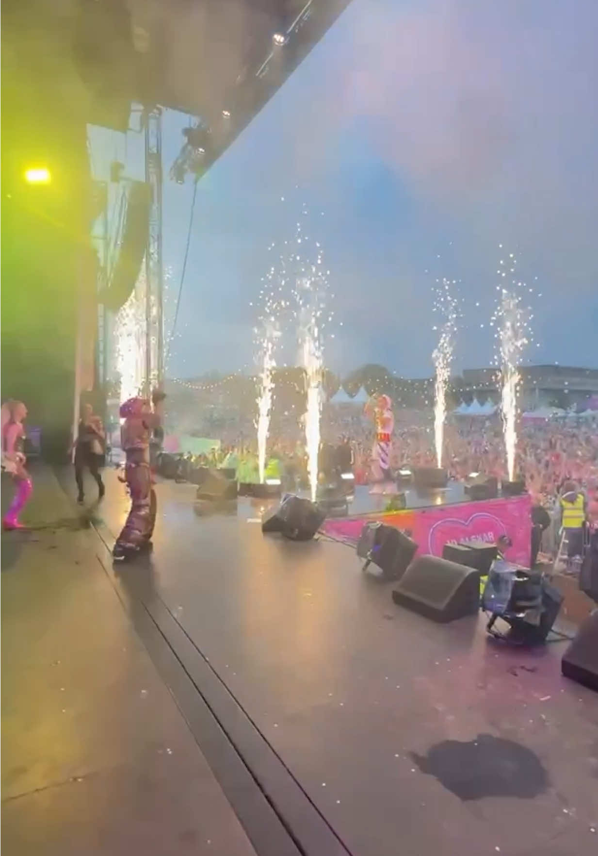 @Vengaboys