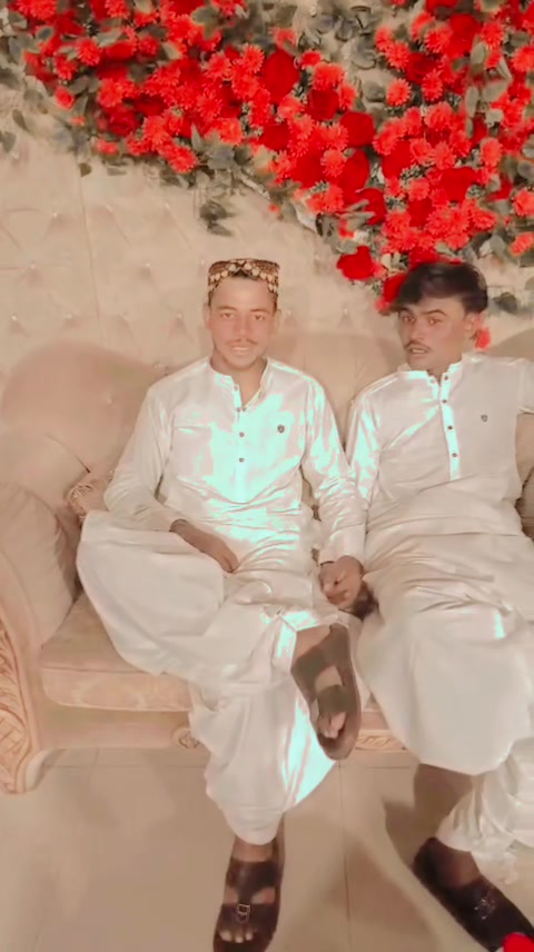 @Aویaس