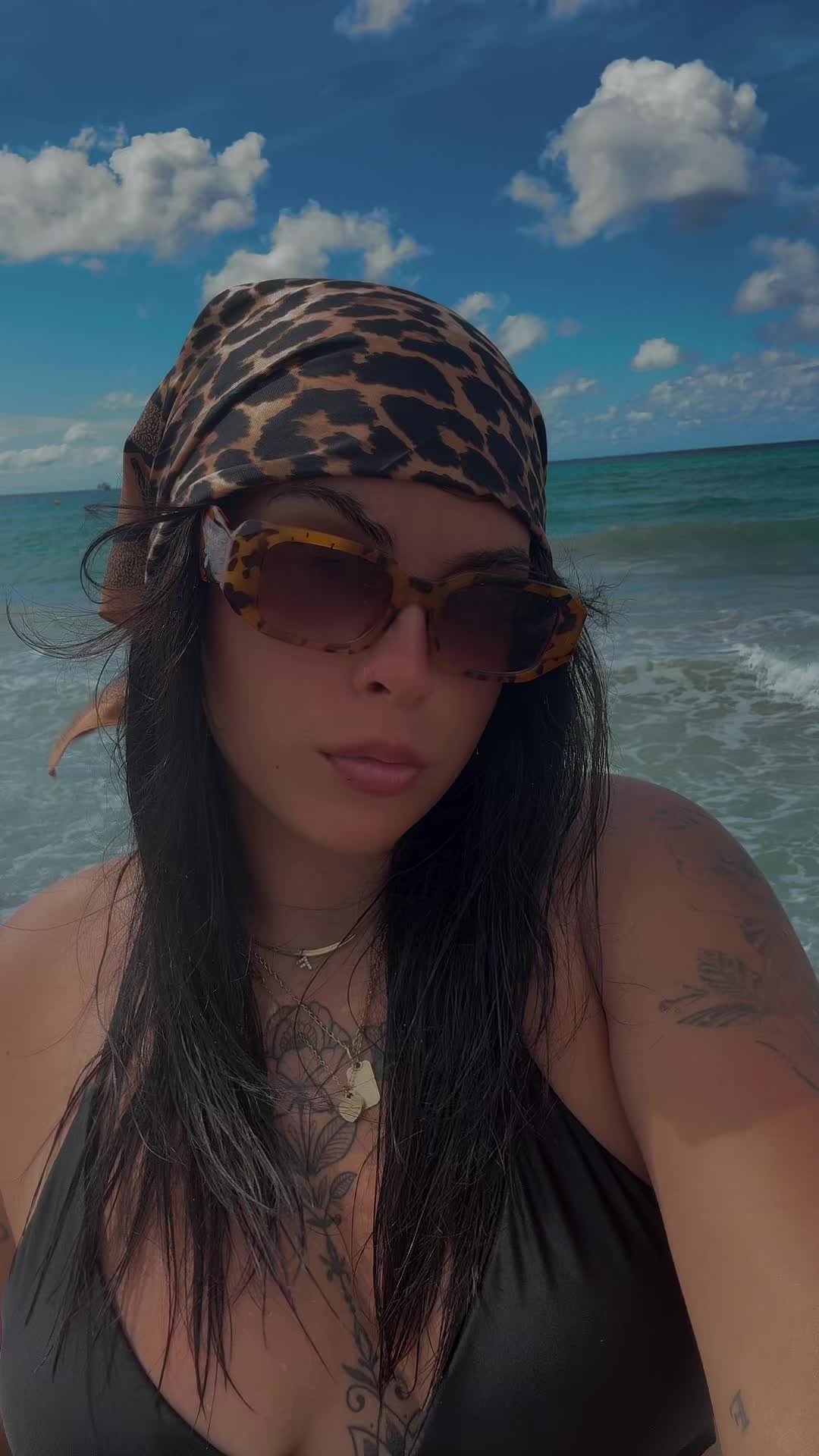 @valentina_selina_