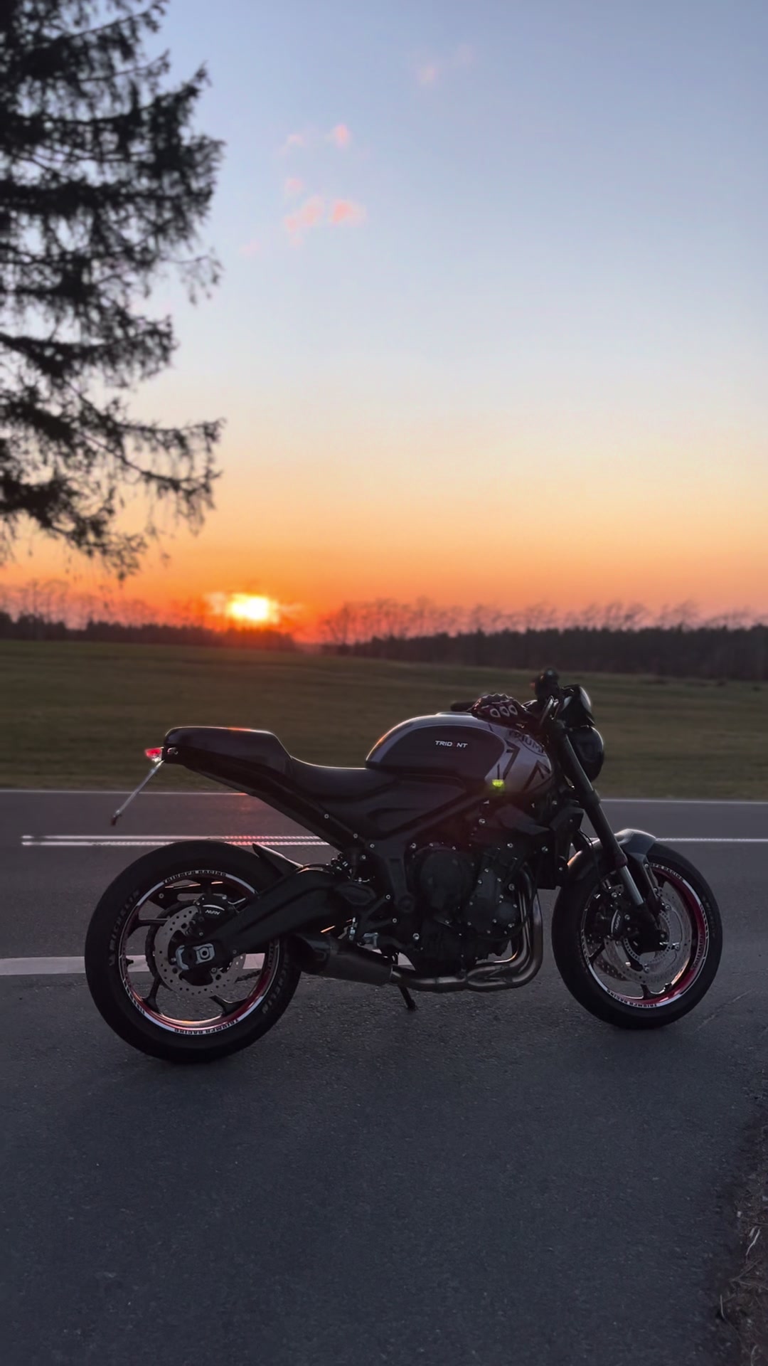 @Luca🏍
