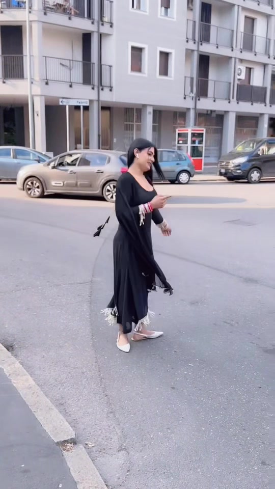 @Zara Malik🦋