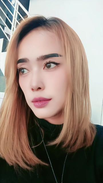 @𝘌𝘯𝘯𝘰 Kharisma