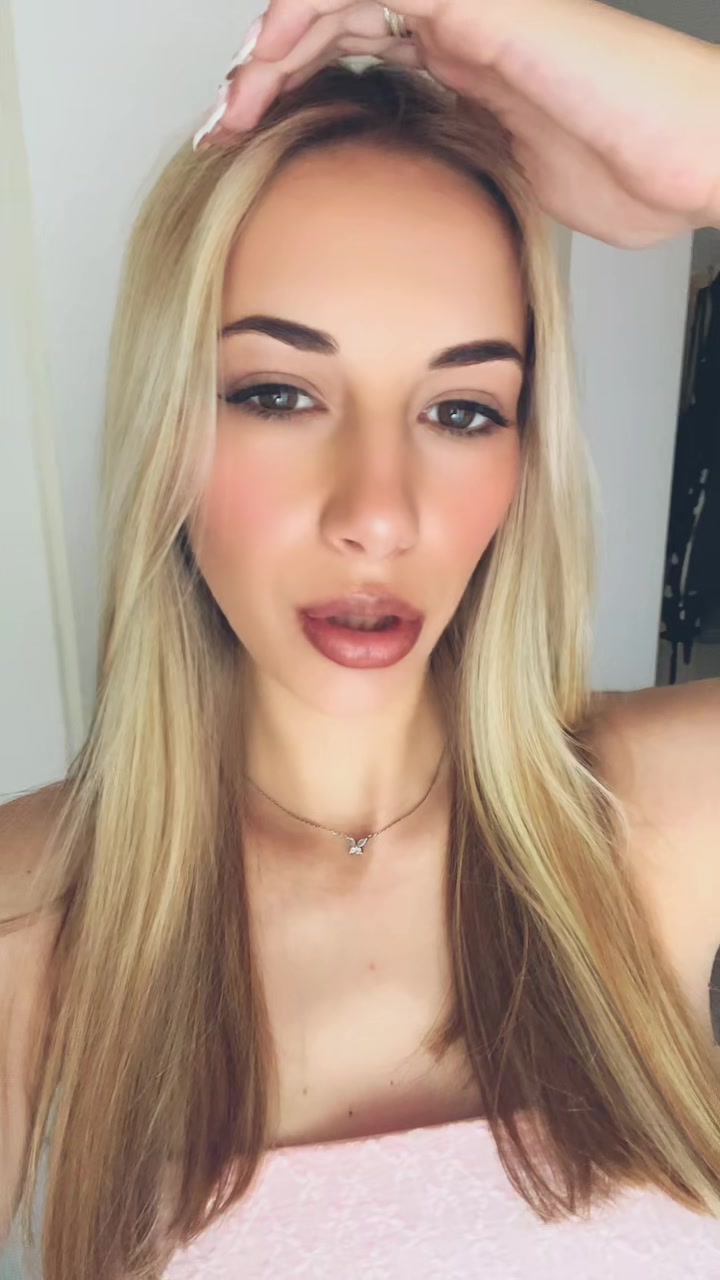 @𝓝𝓲𝓷𝓪