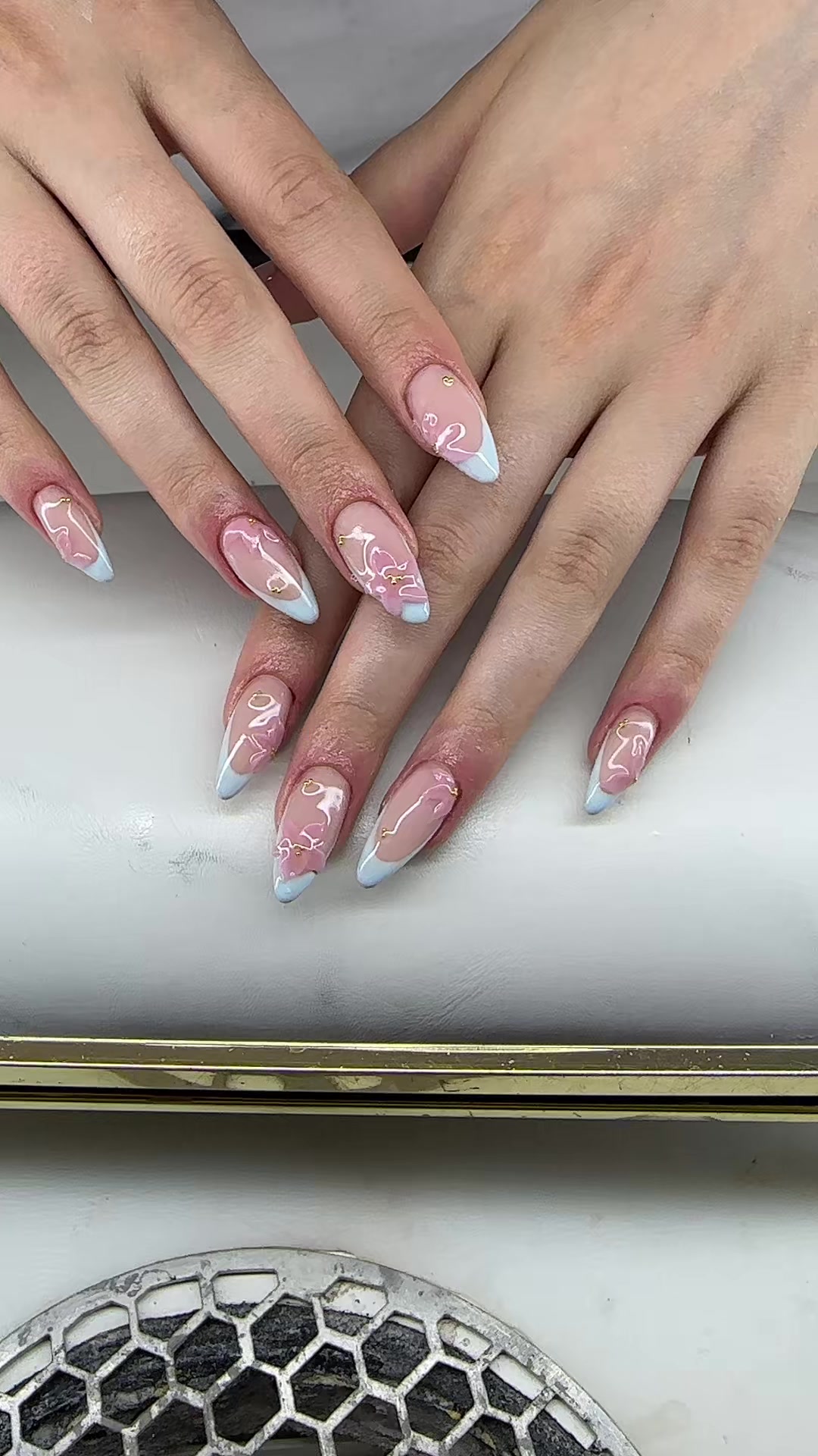 @Hairartist_nails