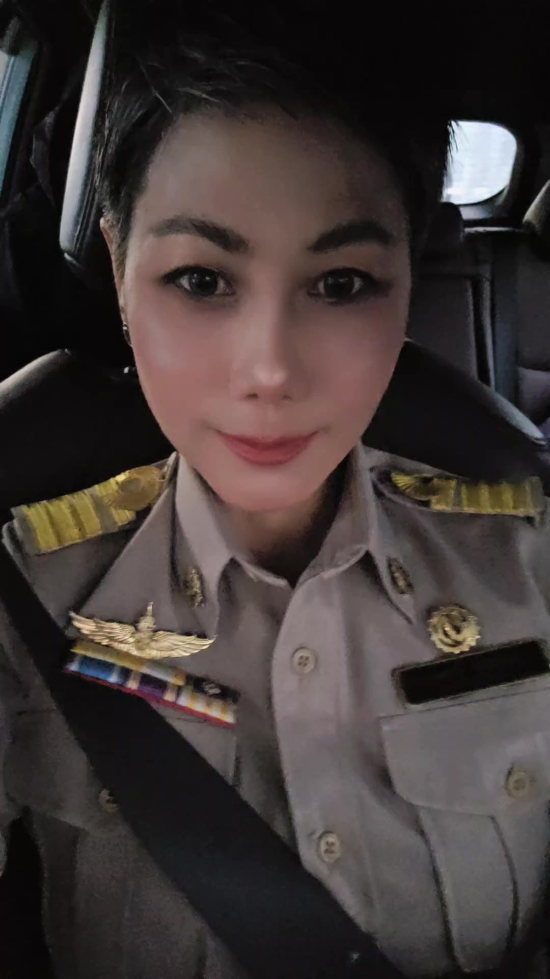 @ชื่อ..ธนหิรัญภัค..