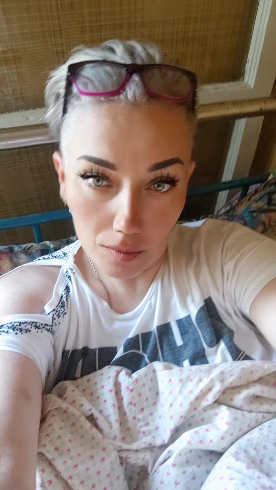 @anjiК