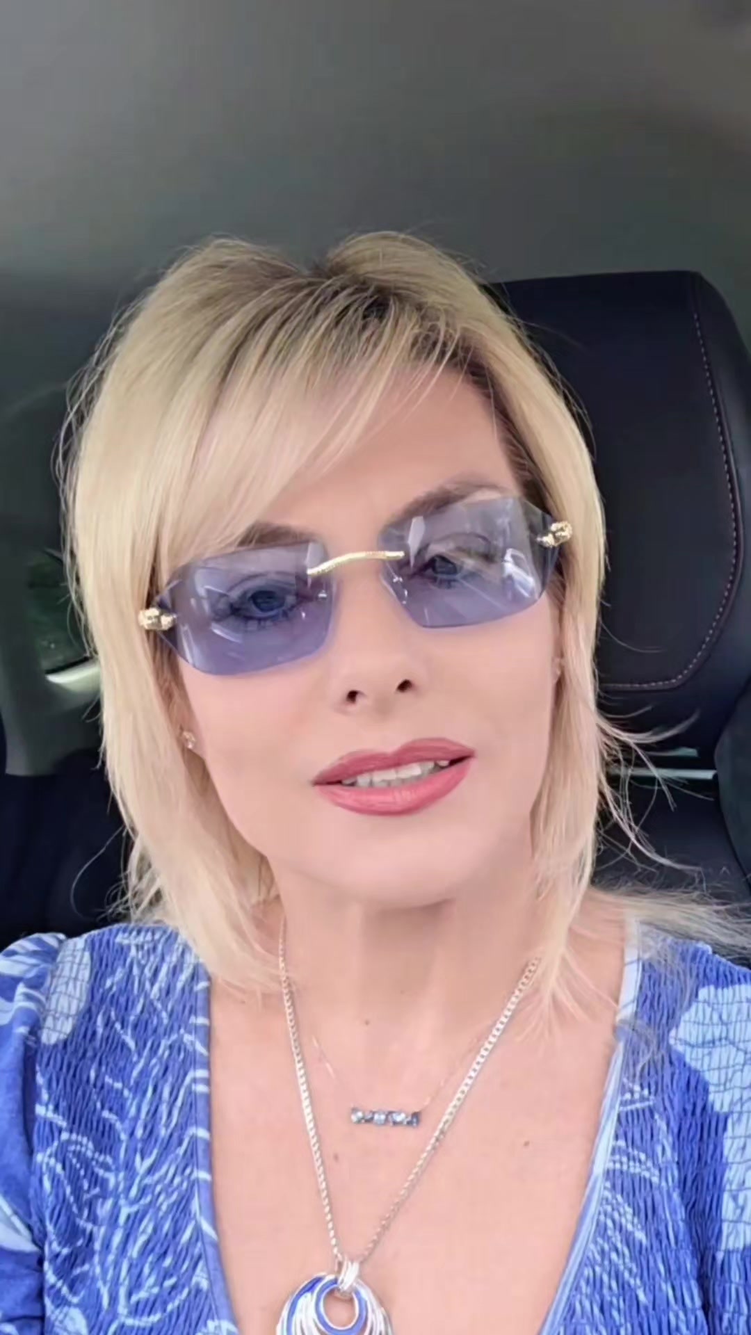 @Viktoriia
