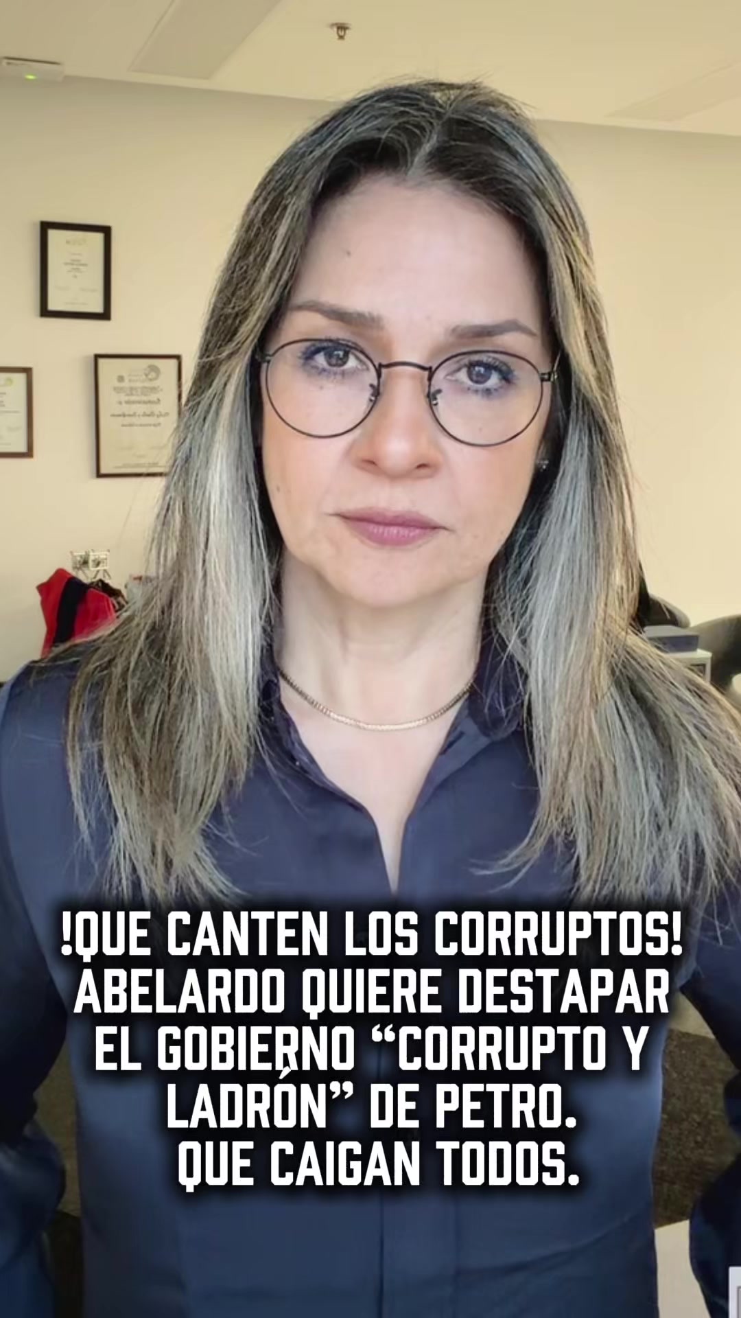 @Vicky Dávila