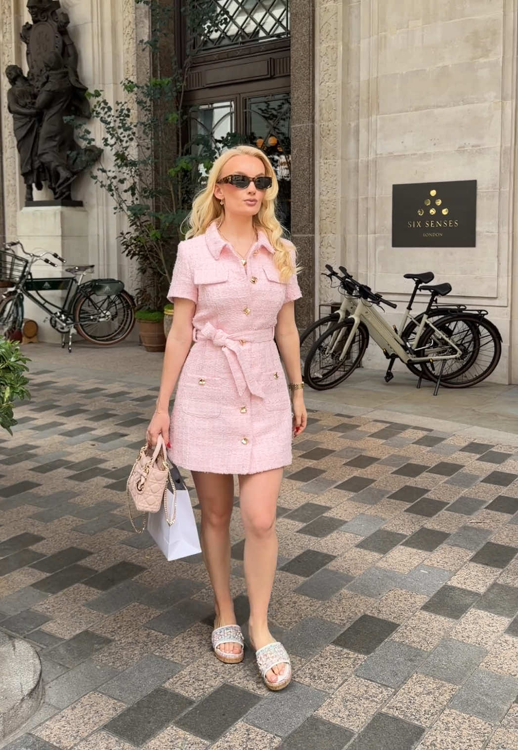 @BLONDIE