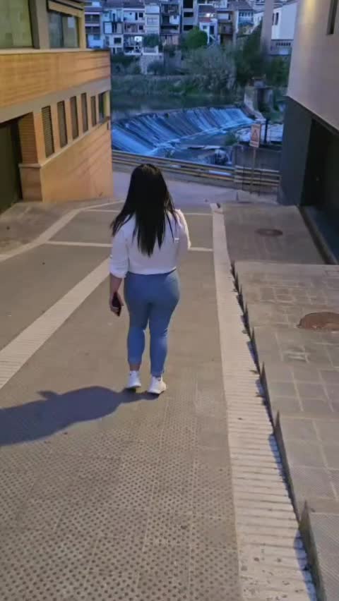 @Nela