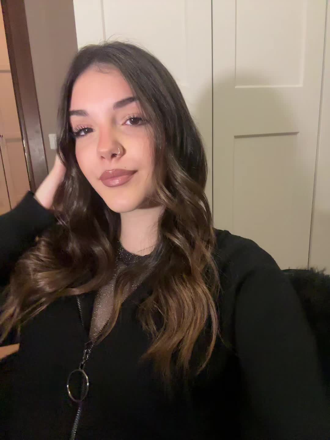 @zoeleombruno