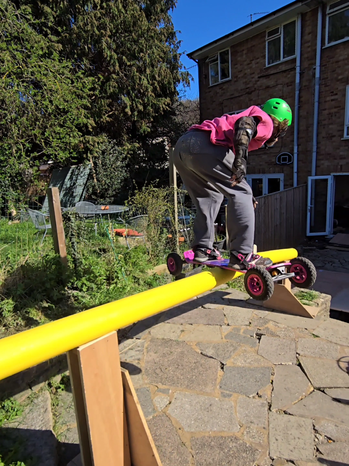 @UKMountainboarding
