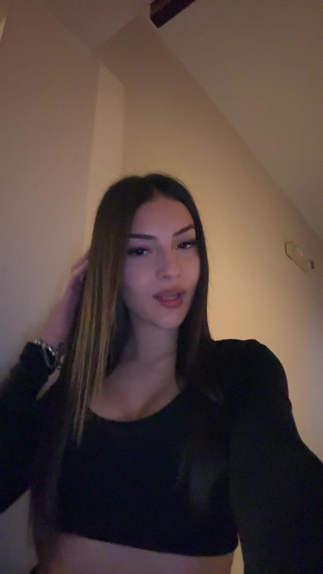 @𝓮𝓵𝓮𝓷𝓱