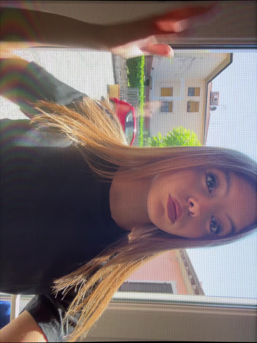 @auri🪼