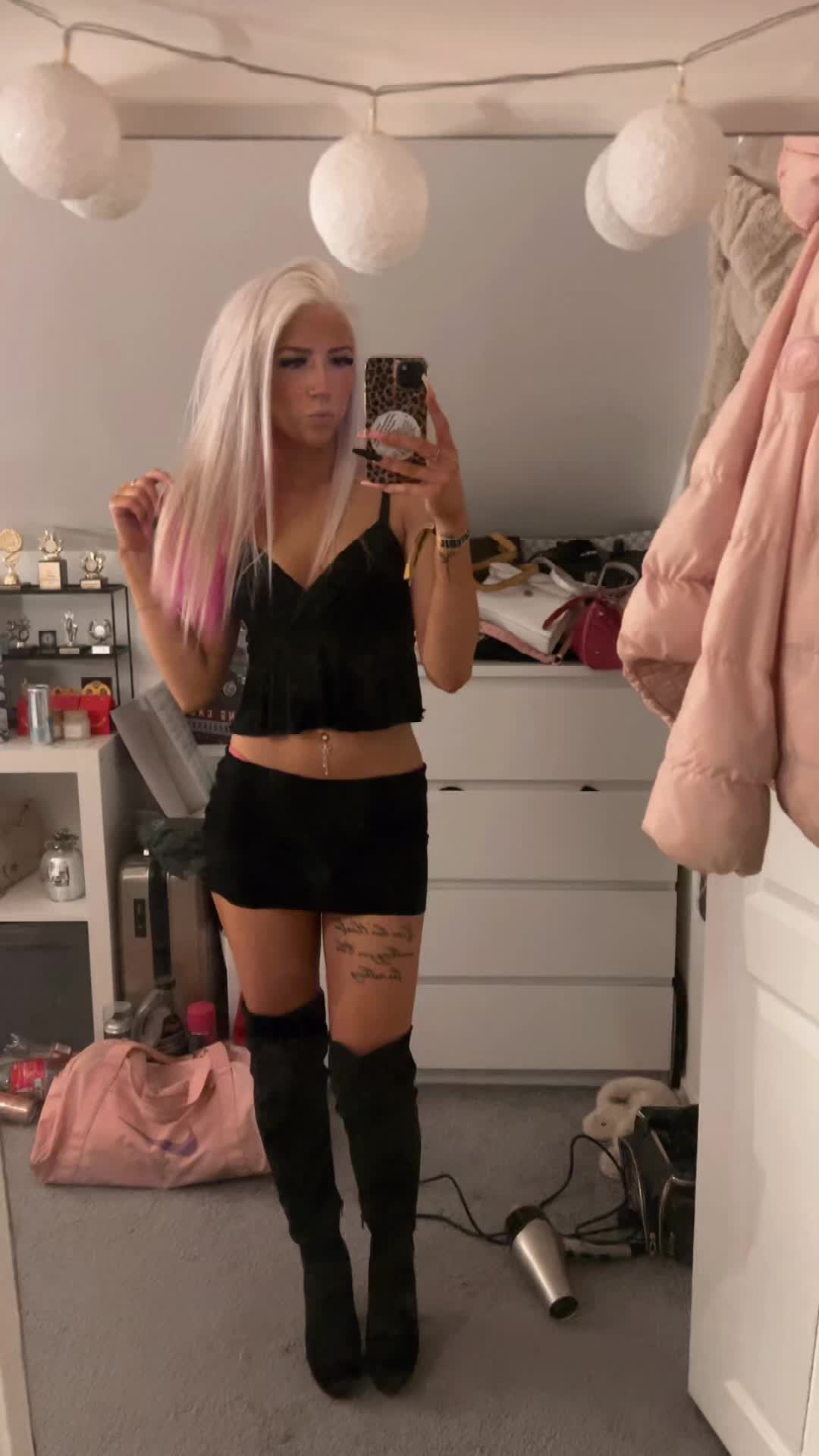 @𝓑𝓵𝓸𝓷𝓭𝓲𝓼𝓔𝓵𝓲𝓷𝓪🎀🐆