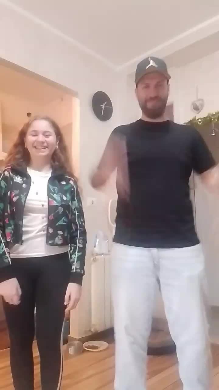 @_𝑴𝑶𝑹𝑬𝑳𝑳𝑰_