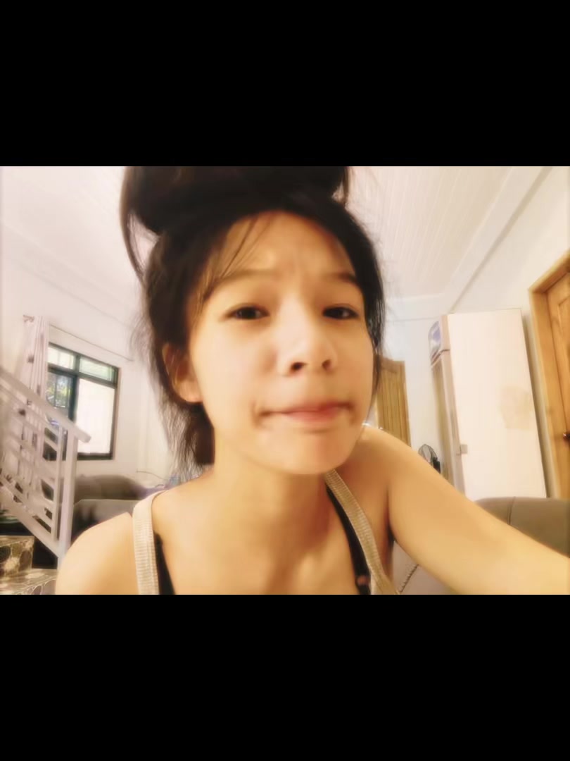 @Litutchii.