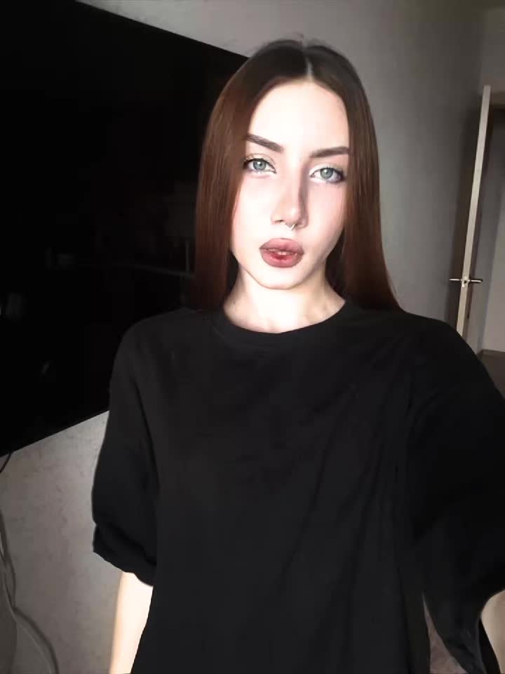 @🖤