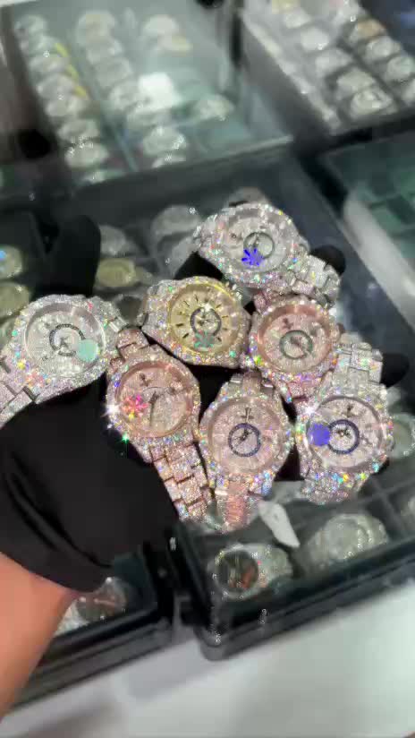 @LuxCrate
