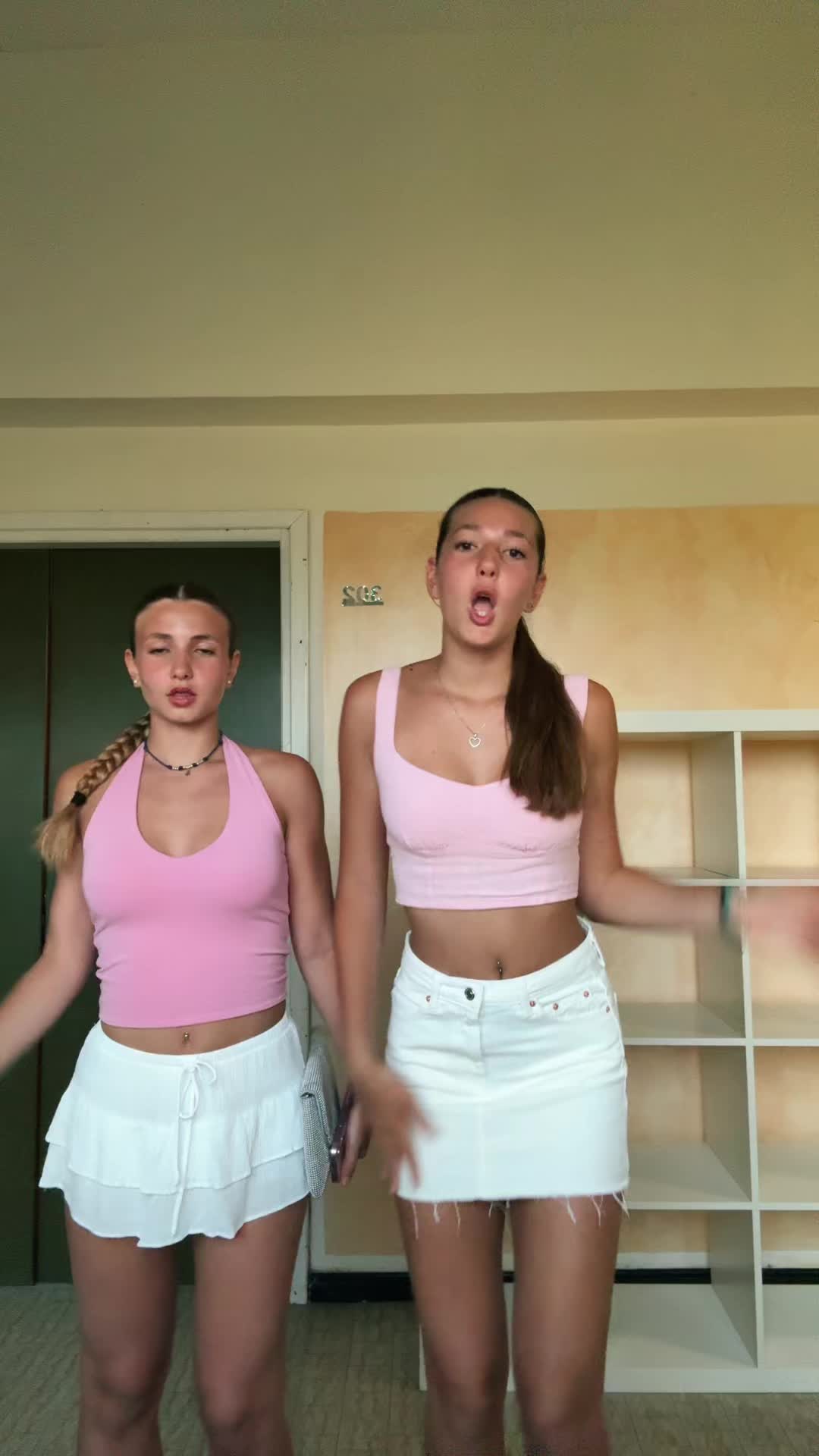 @e.g💕