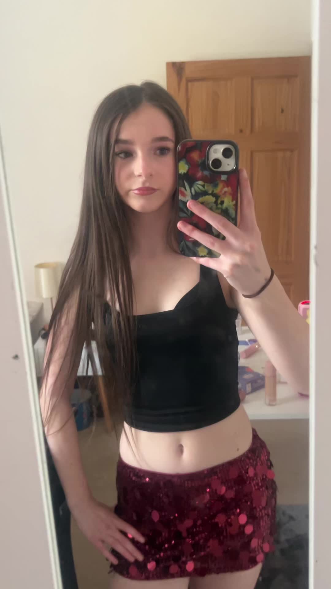 @𝓈𝒸𝒶𝓇𝓁💖